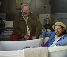 image-https://media.senscritique.com/media/000017087121/0/cabins_in_the_wild_with_dick_strawbridge.jpg