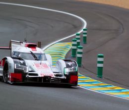 image-https://media.senscritique.com/media/000017147518/0/le_mans_racing_is_everything.jpg