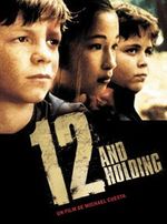 Affiche 12 and Holding