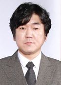 Yoon Je-Moon