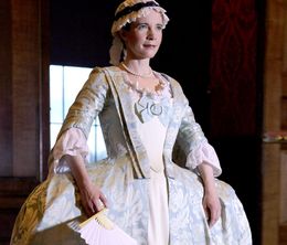 image-https://media.senscritique.com/media/000017280451/0/Tales_From_The_Royal_Wardrobe_with_Lucy_Worsley.jpg