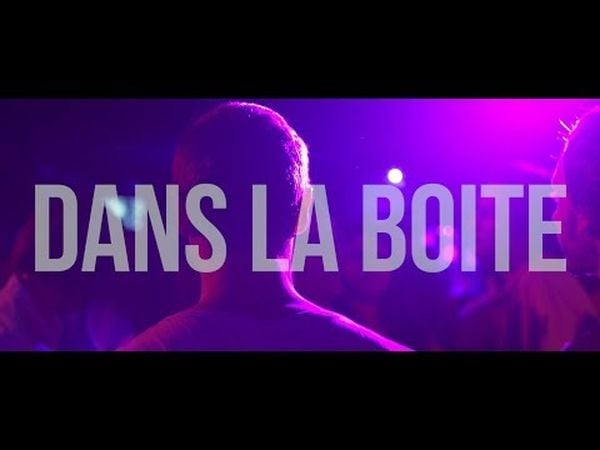 Dans la boîte