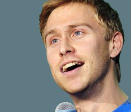 image-https://media.senscritique.com/media/000017479384/0/russell_howard.jpg