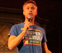 image-https://media.senscritique.com/media/000017479385/0/russell_howard.jpg