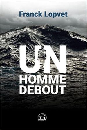 Un homme debout