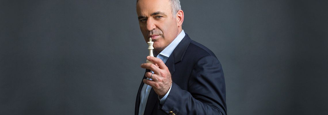 Cover MasterClass Garry Kasparov Teaches Chess