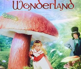 image-https://media.senscritique.com/media/000017666400/0/alice_in_wonderland_1985.jpg