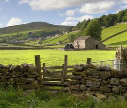 image-https://media.senscritique.com/media/000017870147/0/the_yorkshire_dales_and_the_lakes.jpg