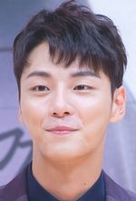 Yoon Si-Yoon