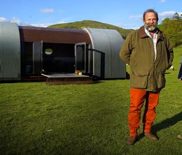 image-https://media.senscritique.com/media/000018073932/0/cabins_in_the_wild_with_dick_strawbridge.jpg
