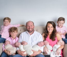 image-https://media.senscritique.com/media/000018084259/0/Sweet_Home_Sextuplets.jpg