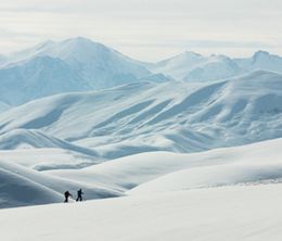 image-https://media.senscritique.com/media/000018156967/0/les_neiges_de_la_soie_aux_origines_du_ski.jpg