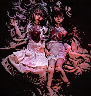 cream / devious (Single)