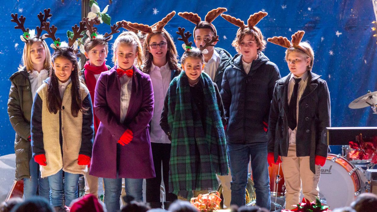 Coup De Foudre Sur Une Mélodie De Noël Coup de foudre sur une mélodie de Noël - Téléfilm (2018)
