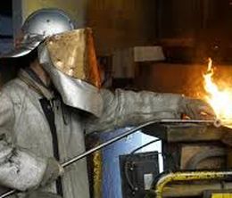 image-https://media.senscritique.com/media/000018240551/0/la_bataille_de_l_acier.jpg