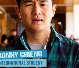 image-https://media.senscritique.com/media/000018262818/0/Ronny_Chieng_International_Student.jpg