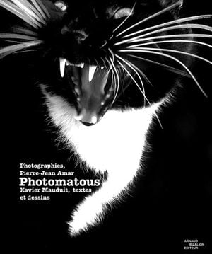 Photomatous