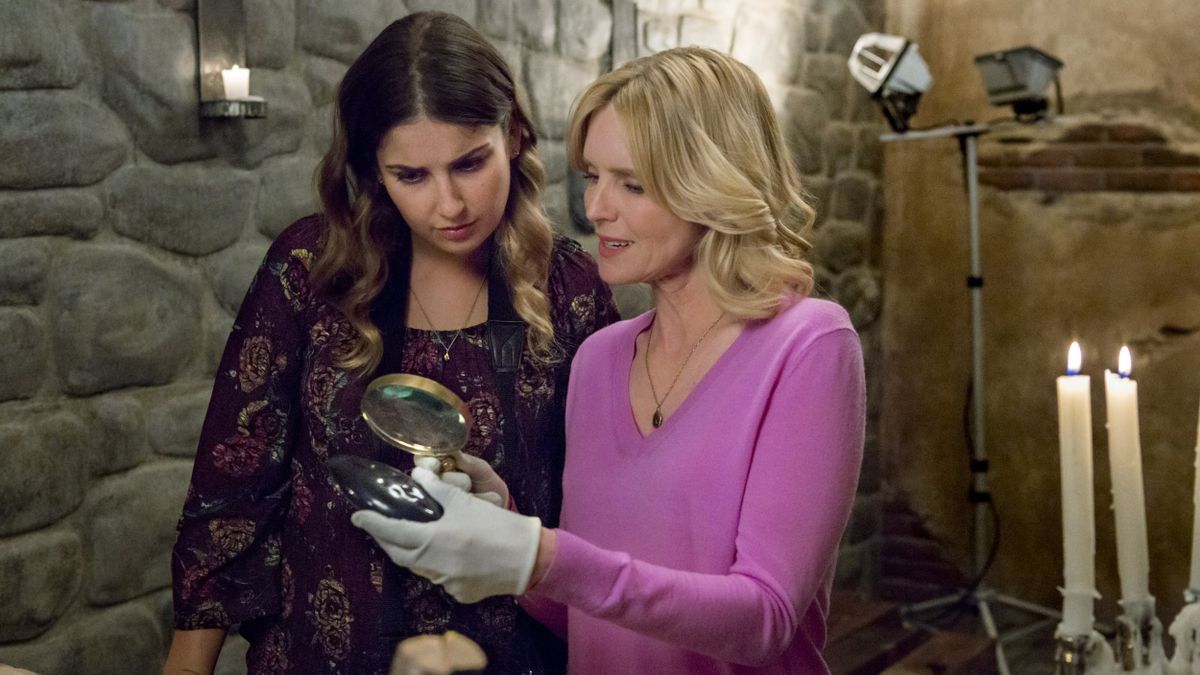 Les Mystères D'emma Fielding Les Mystères d'Emma Fielding : Les Secrets du château - Téléfilm (2018)