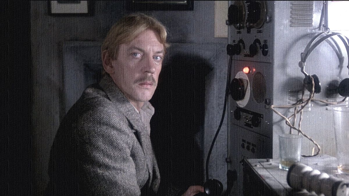 Films Et Séries Tv Avec Donald Sumpter L'Arme à l'œil - Film (1981) - SensCritique
