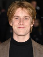 Louis Hofmann Louis Hofmann
