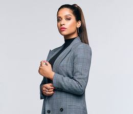 image-https://media.senscritique.com/media/000018767274/0/a_little_late_with_lilly_singh.jpg
