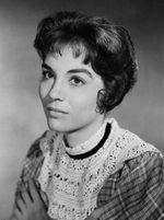 Zohra Lampert