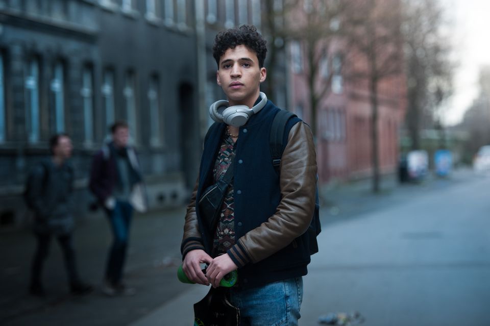 A Nous La Vague Affiches, posters et images de Nous, La Vague (2019) - SensCritique