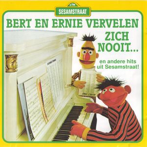 Grover en Kermit komen binnen