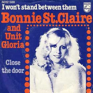 I Won't Stand Between Them / Close the Door (Single)