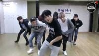 'War of Hormone' dance performance (Real WAR ver.)