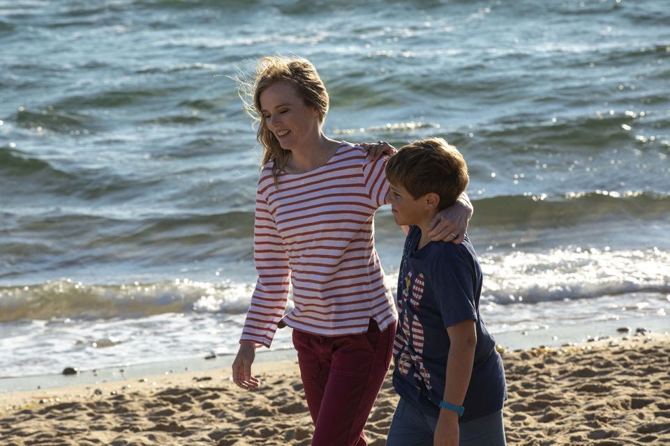 L Esprit De Famille Série Télévisée Affiches, posters et images de L'Esprit de famille (2020)
