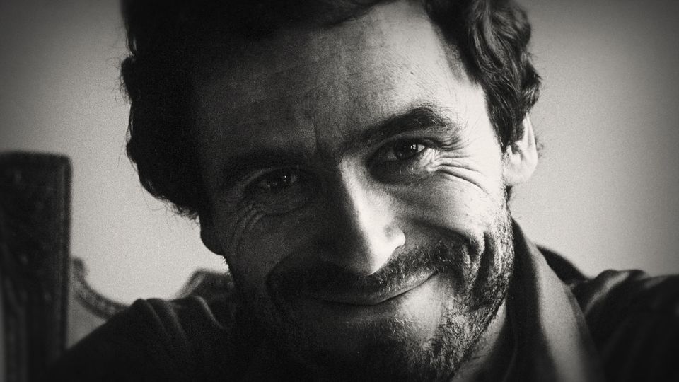 Ted Bundy Autoportrait D Un Tueur Affiches, posters et images de Ted Bundy : Autoportrait... (2019)