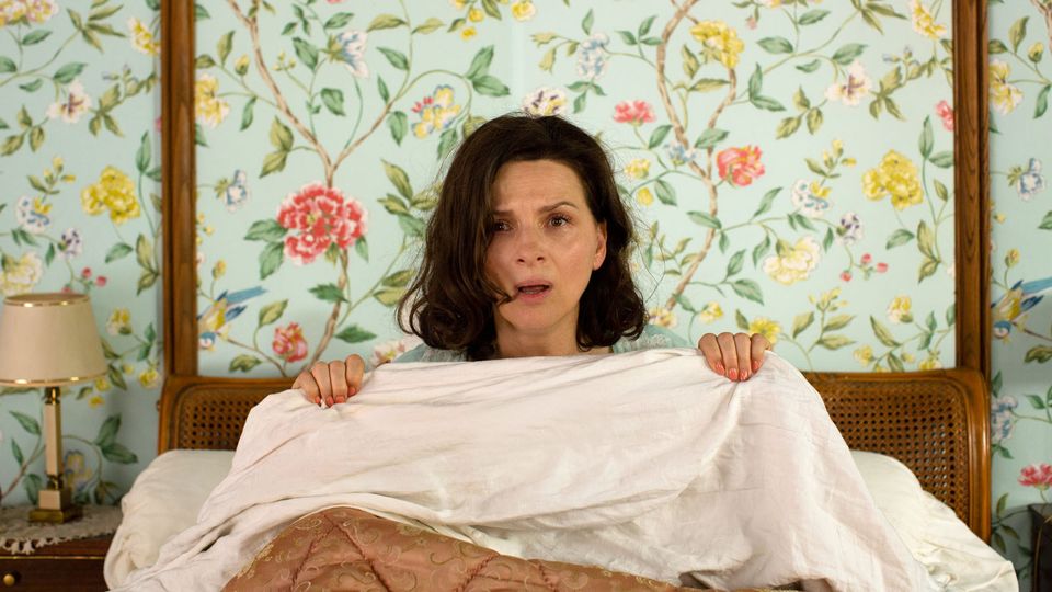 La Bonne épouse Voir Gratuitement Affiches, posters et images de La Bonne Épouse (2020) - SensCritique