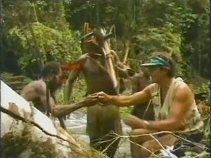 Les Toulambis : Premier contact en Nouvelle-Guinée