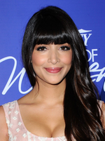 Hannah Simone