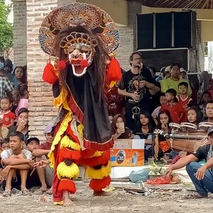 Unheard Indonesia Vol. 16: Return to Mojowarno- Jaranan Tung Dor 2015 (Live)
