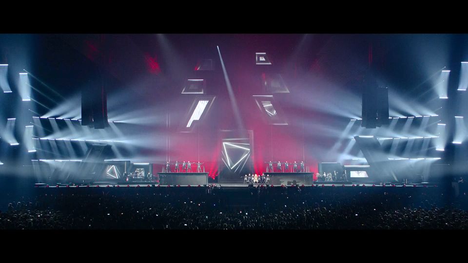 Mylène Farmer Live 2019 Le Film Complet Affiches, posters et images de Mylène Farmer : Live 2019 -... (2019)