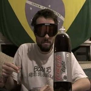 Mentos + Coca = Bombe artisanale (Single)