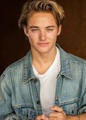 Mitchell Hoog