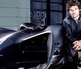 image-https://media.senscritique.com/media/000019489836/0/guy_martin_vs_the_robot_car.jpg