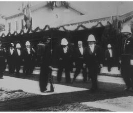 image-https://media.senscritique.com/media/000019527814/0/cortege_arabe.jpg