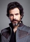 Santiago Cabrera