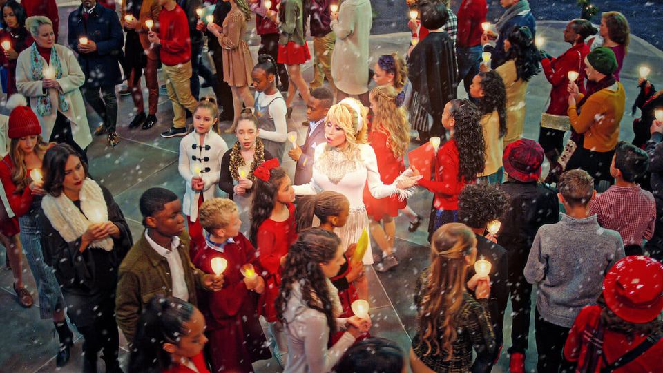Dolly Parton C'est Noël Chez Nous Affiches, posters et images de Dolly Parton: C'est Noël... (2020)