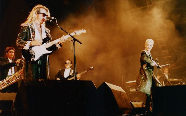 Eurythmics Live