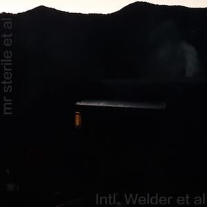 Intl. Welder et al (Single)