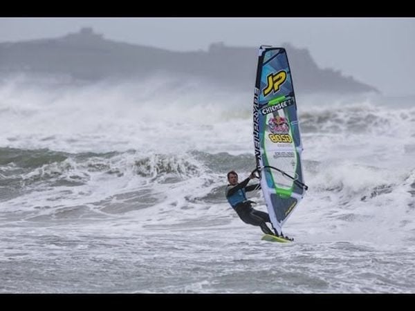 Storm Surfers 3D