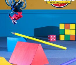 image-https://media.senscritique.com/media/000019827745/0/danny_macaskill_s_imaginate.jpg