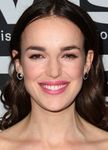 Elizabeth Henstridge