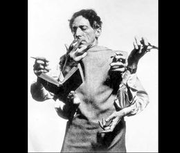 image-https://media.senscritique.com/media/000019912936/0/jean_cocteau_cineaste.jpg