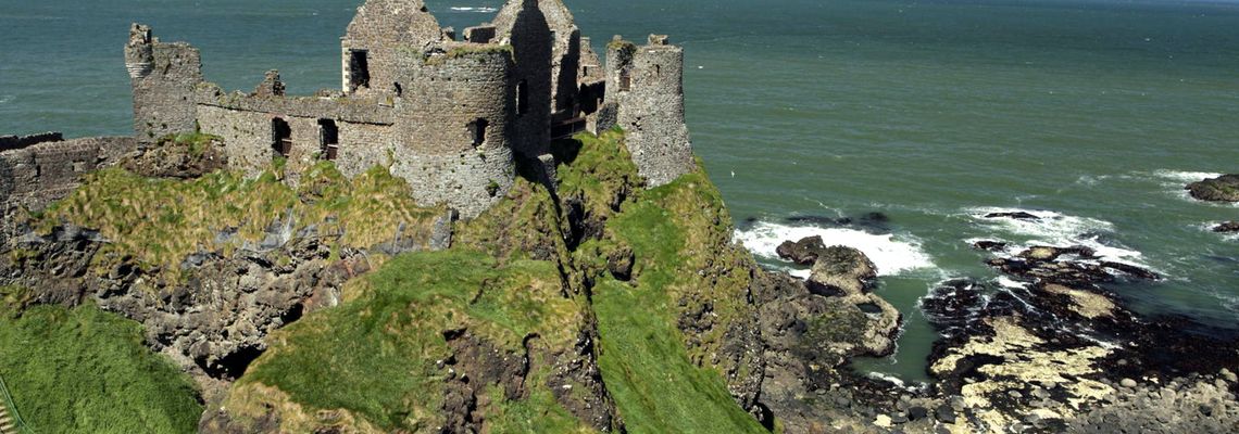 Cover Tales of Irish Castles